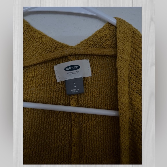 ⛔️CLEARANCE⛔️ Old Navy Yellow Cardigan - Picture 3 of 3
